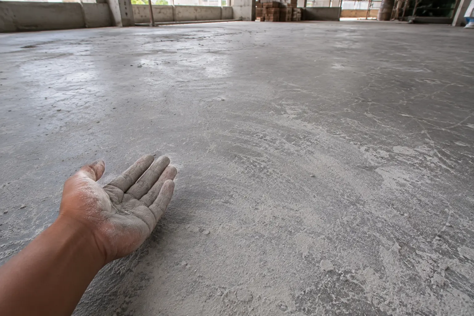 Dusting on concrete